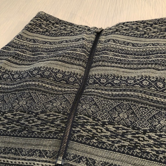 Navy Patterned Fall Mini Skirt - Picture 4 of 4